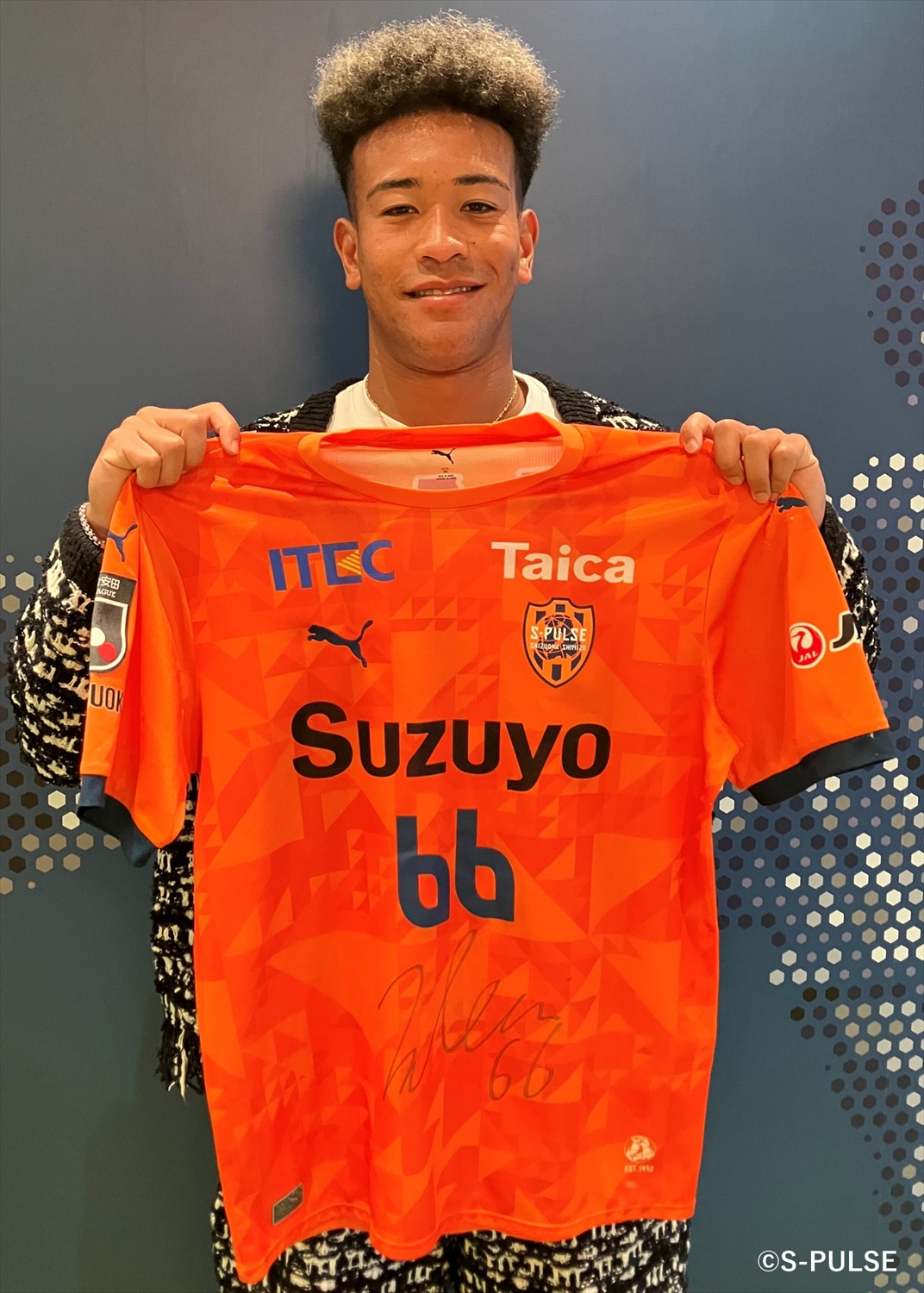 HATTRICK（ハットトリック）-選手の想いをファンへ届ける公式