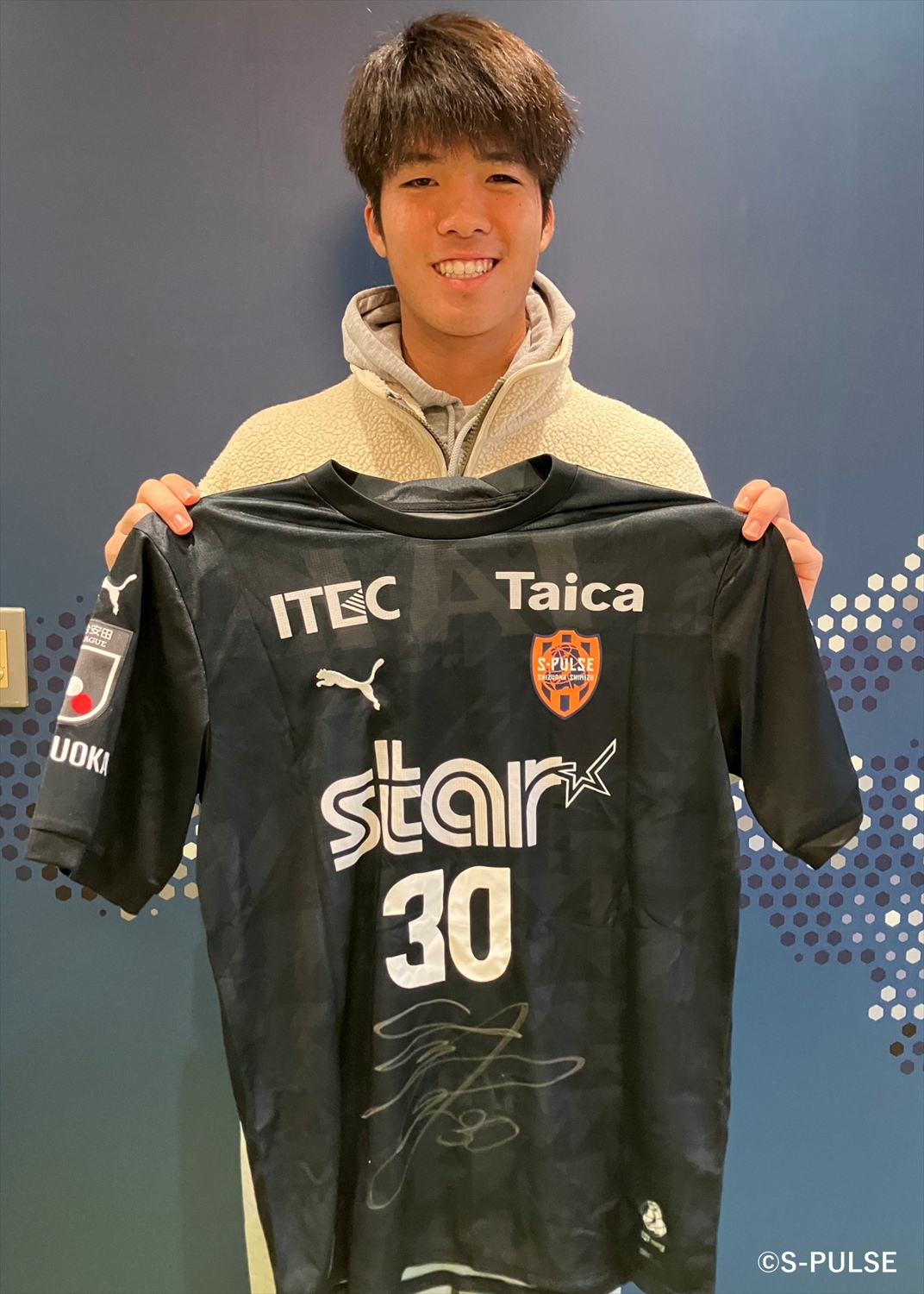 HATTRICK（ハットトリック）-選手の想いをファンへ届ける公式