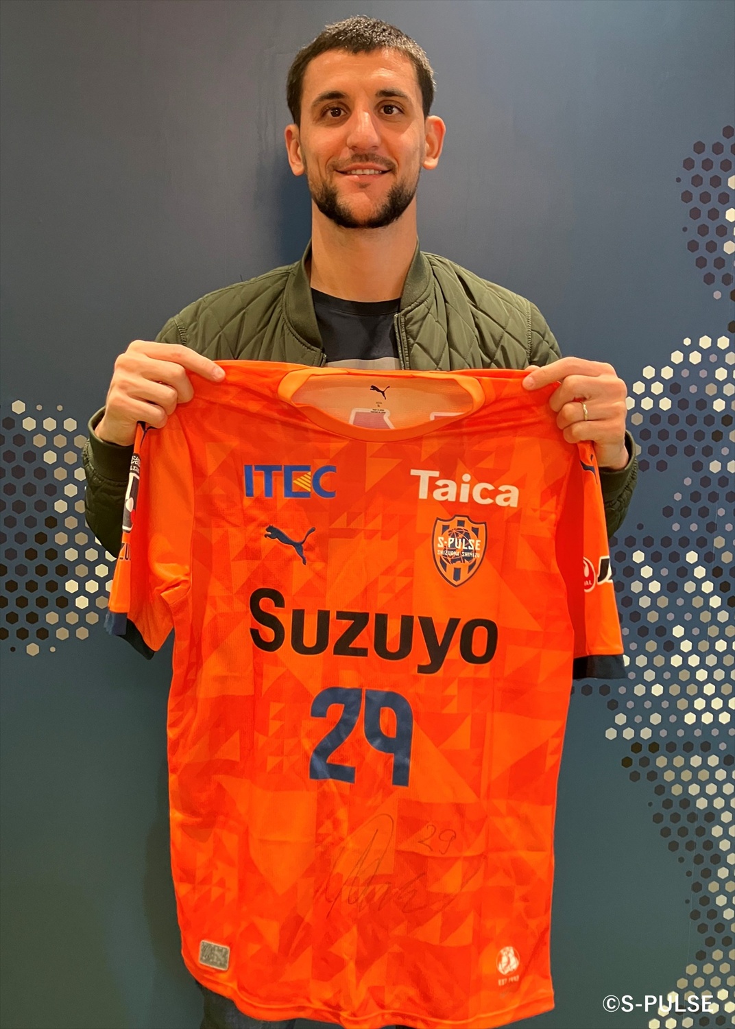 HATTRICK（ハットトリック）-選手の想いをファンへ届ける公式