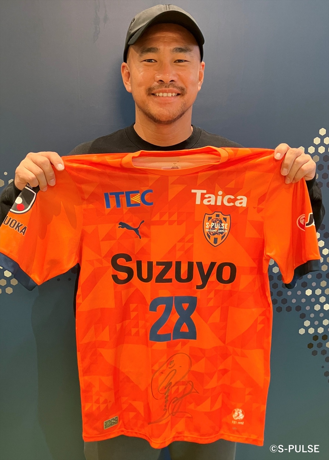 HATTRICK（ハットトリック）-選手の想いをファンへ届ける公式