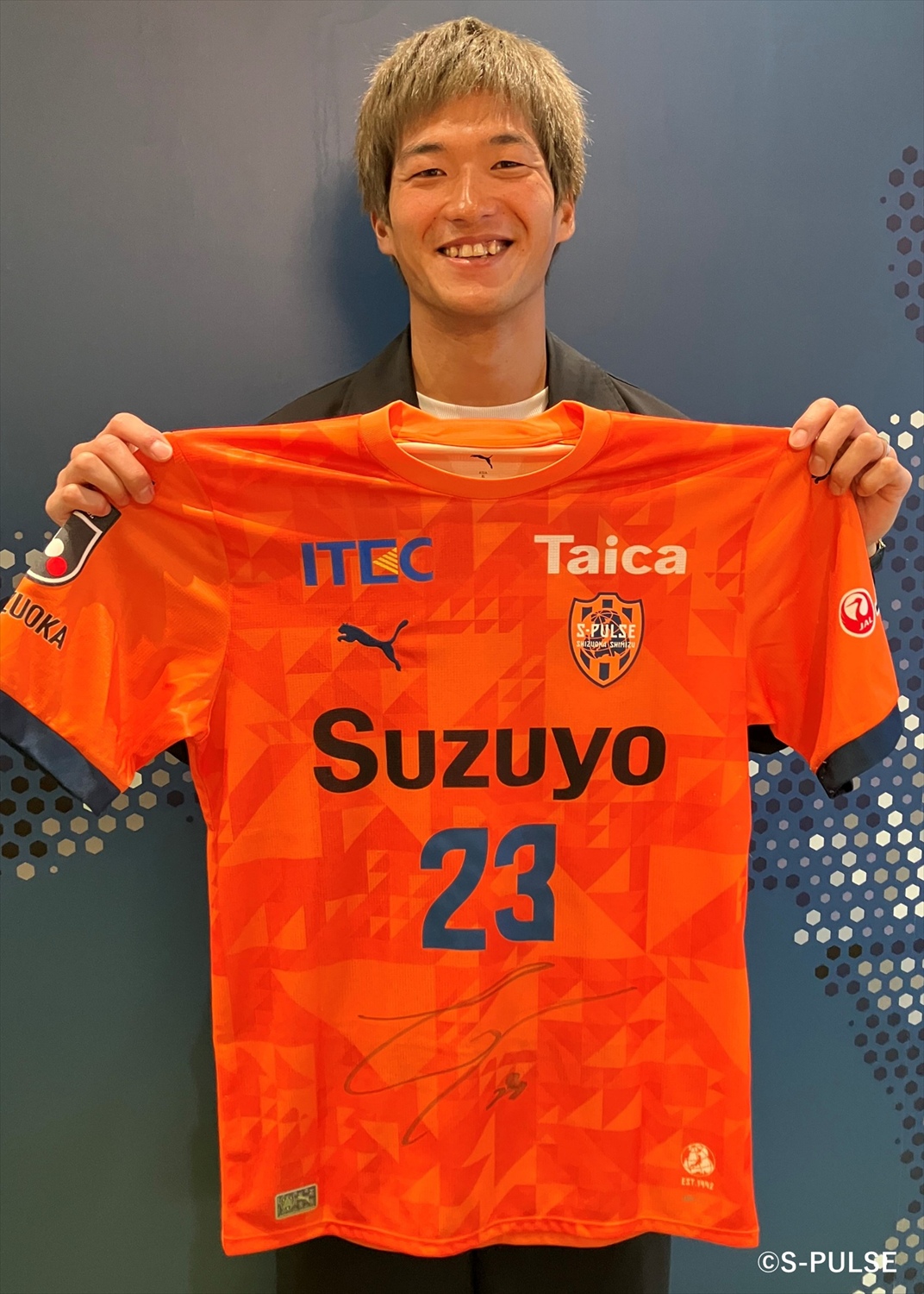 HATTRICK（ハットトリック）-選手の想いをファンへ届ける公式