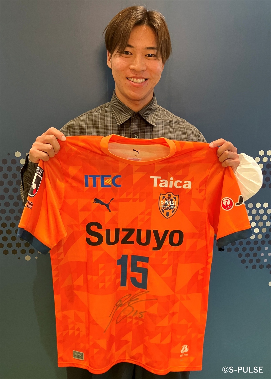 HATTRICK（ハットトリック）-選手の想いをファンへ届ける公式