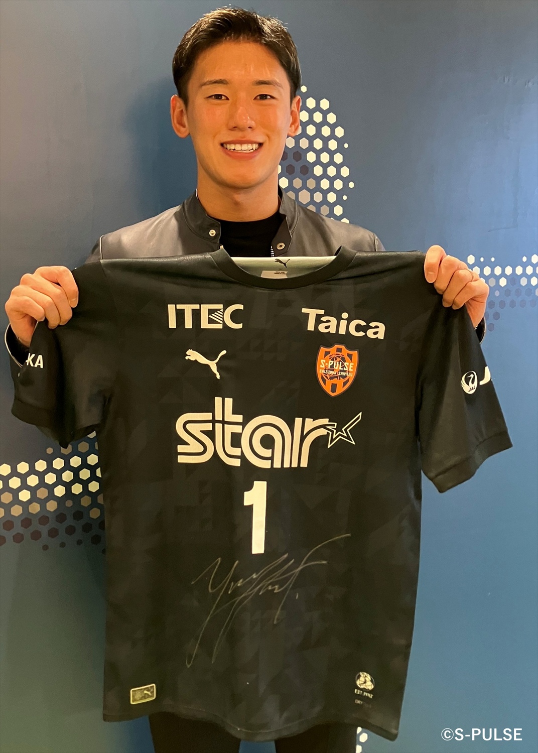 HATTRICK（ハットトリック）-選手の想いをファンへ届ける公式