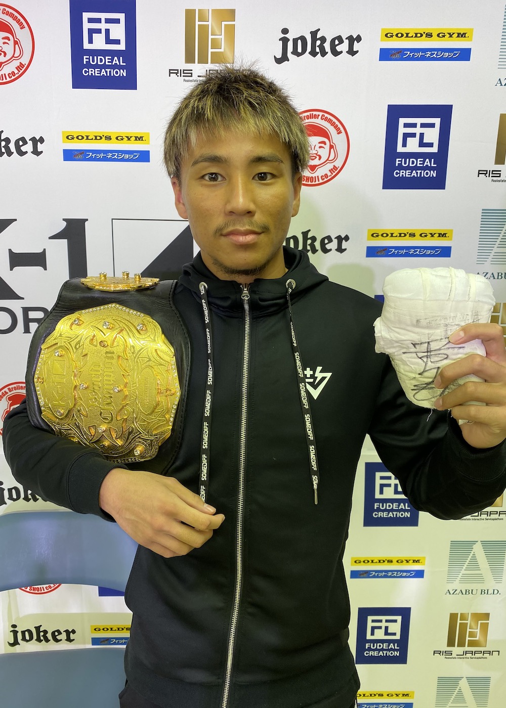 K-1 実使用コーナーポスト スーパーファイト出場選手サイン入り HATTRICK（ハットトリック）-挑戦者の想いをファンへ届ける公式