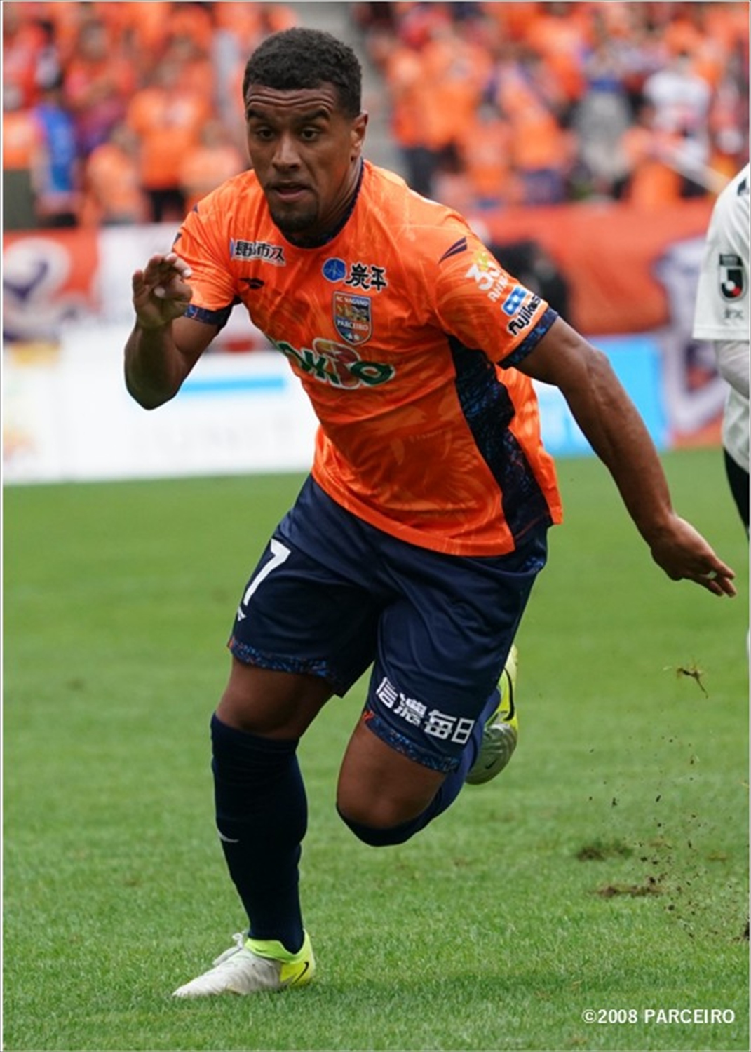 HATTRICK（ハットトリック）-選手の想いをファンへ届ける公式