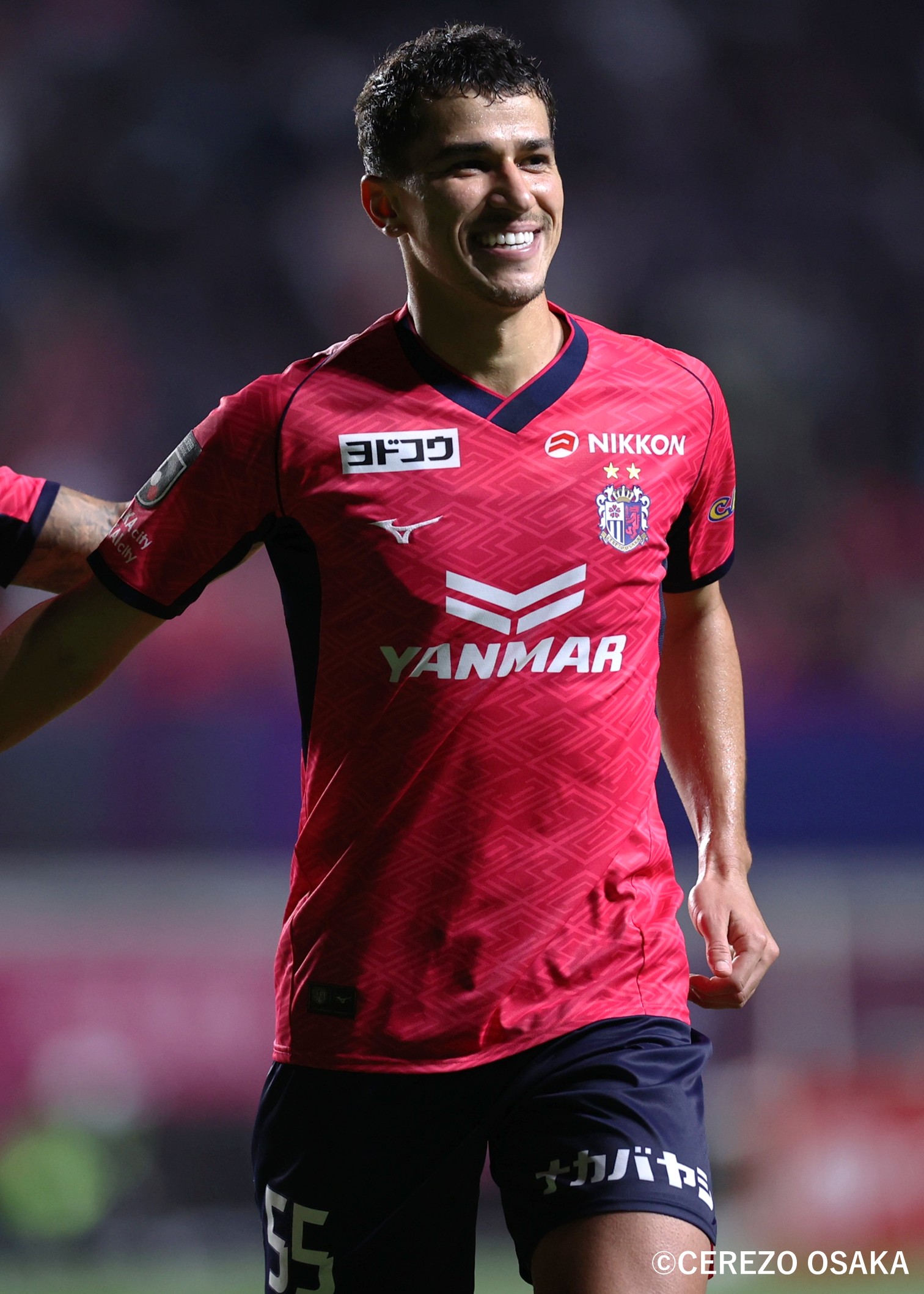 セレッソ大阪　ヴィトールブエノ　ユニフォーム ヴィトール ブエノ選手、柴山昌也選手J1リーグ初ゴール記念グッズ販売