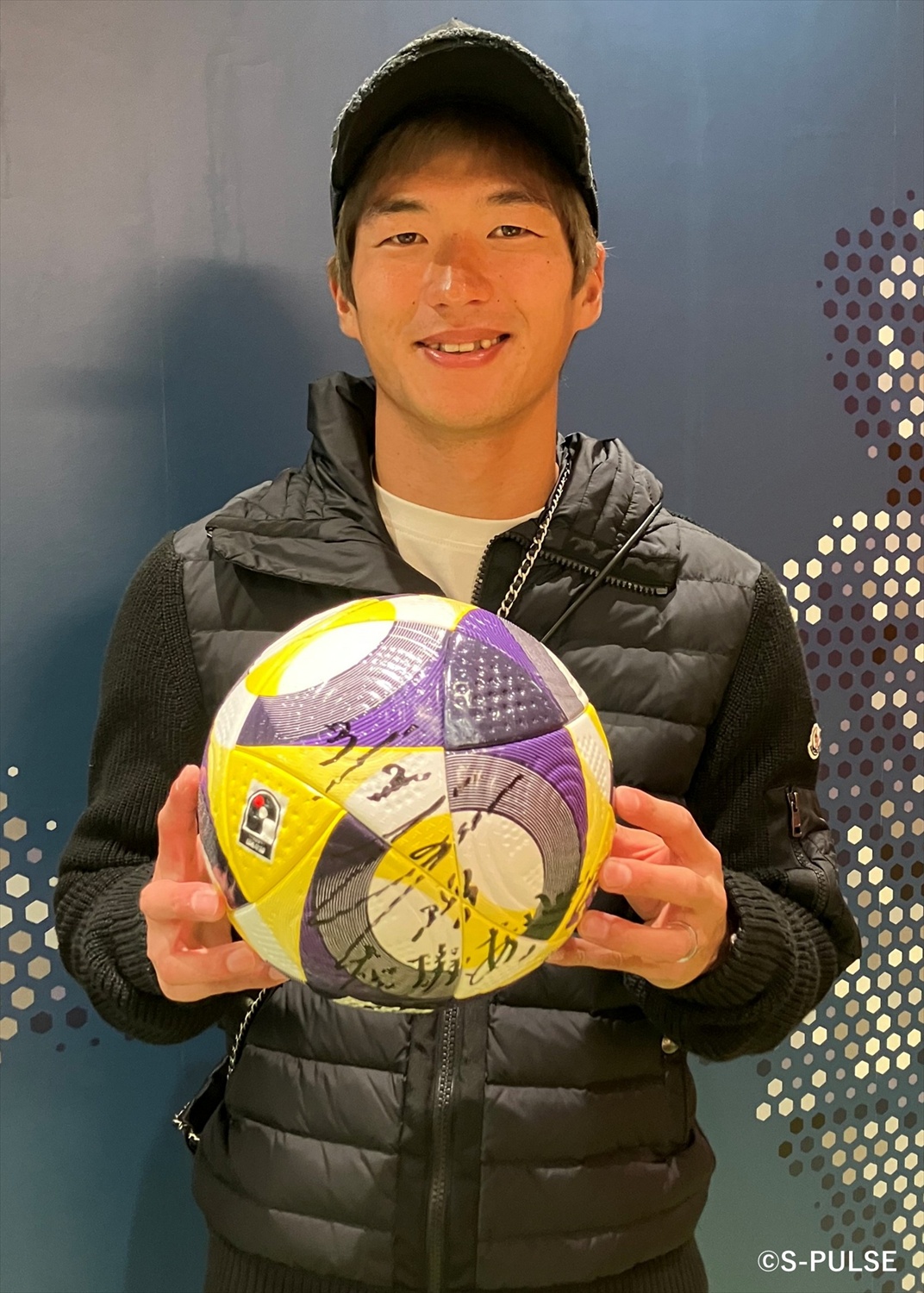 HATTRICK（ハットトリック）-選手の想いをファンへ届ける公式