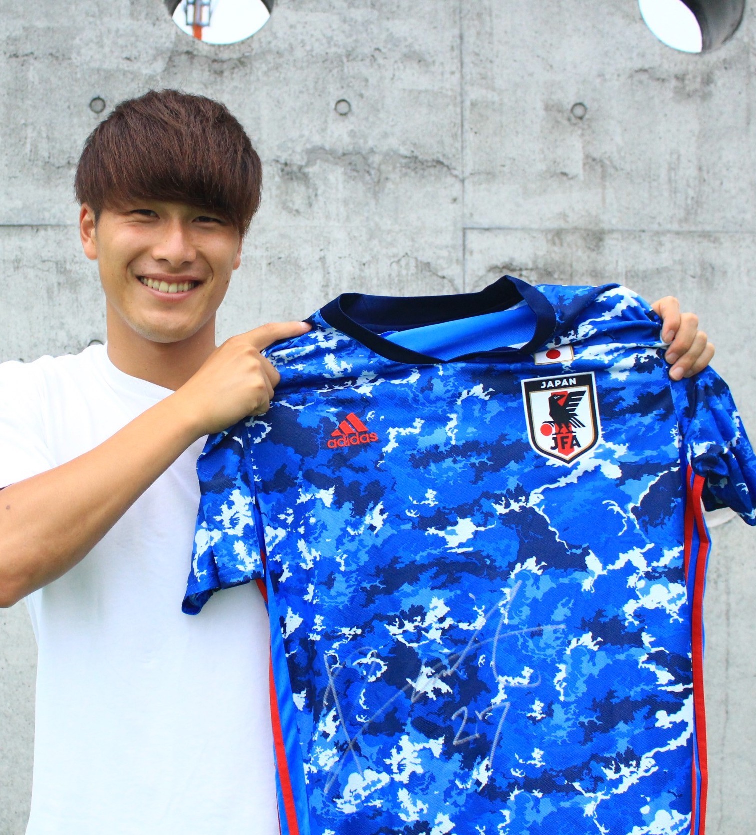 【新品未使用・Mサイズ】浦和レッズ　日本代表　橋岡大樹選手　ユニフォーム HATTRICK（ハットトリック）-選手の想いをファンへ届ける公式