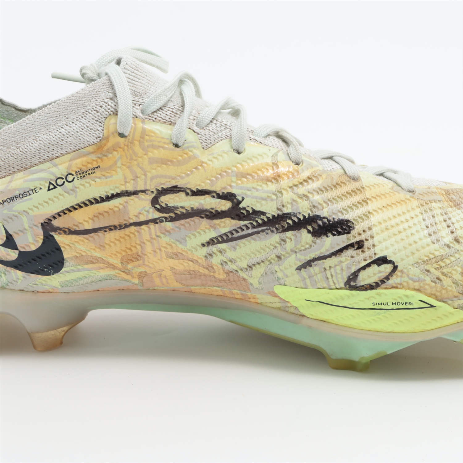 ジェフかレイソンの選手サイン入りスパイク ジェフかレイソンの選手サイン入りスパイク ジェフかレイソンの選手