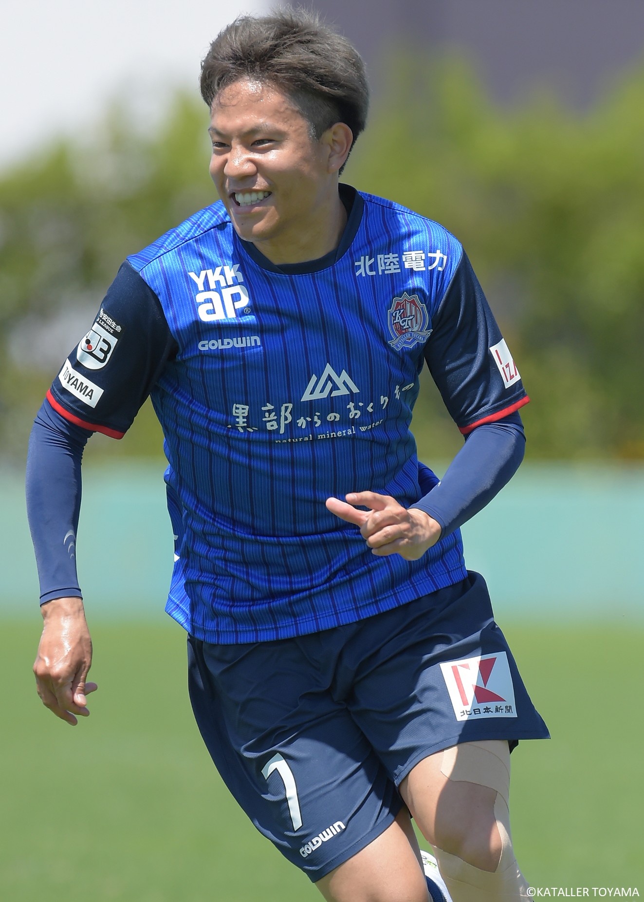 HATTRICK（ハットトリック）-選手の想いをファンへ届ける公式