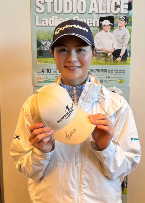 小祝さくら 直筆サイン入り キャップ ゴルフ スタジオアリス レディースオープン HATTRICK（ハットトリック）-挑戦者の想いをファンへ届ける公式