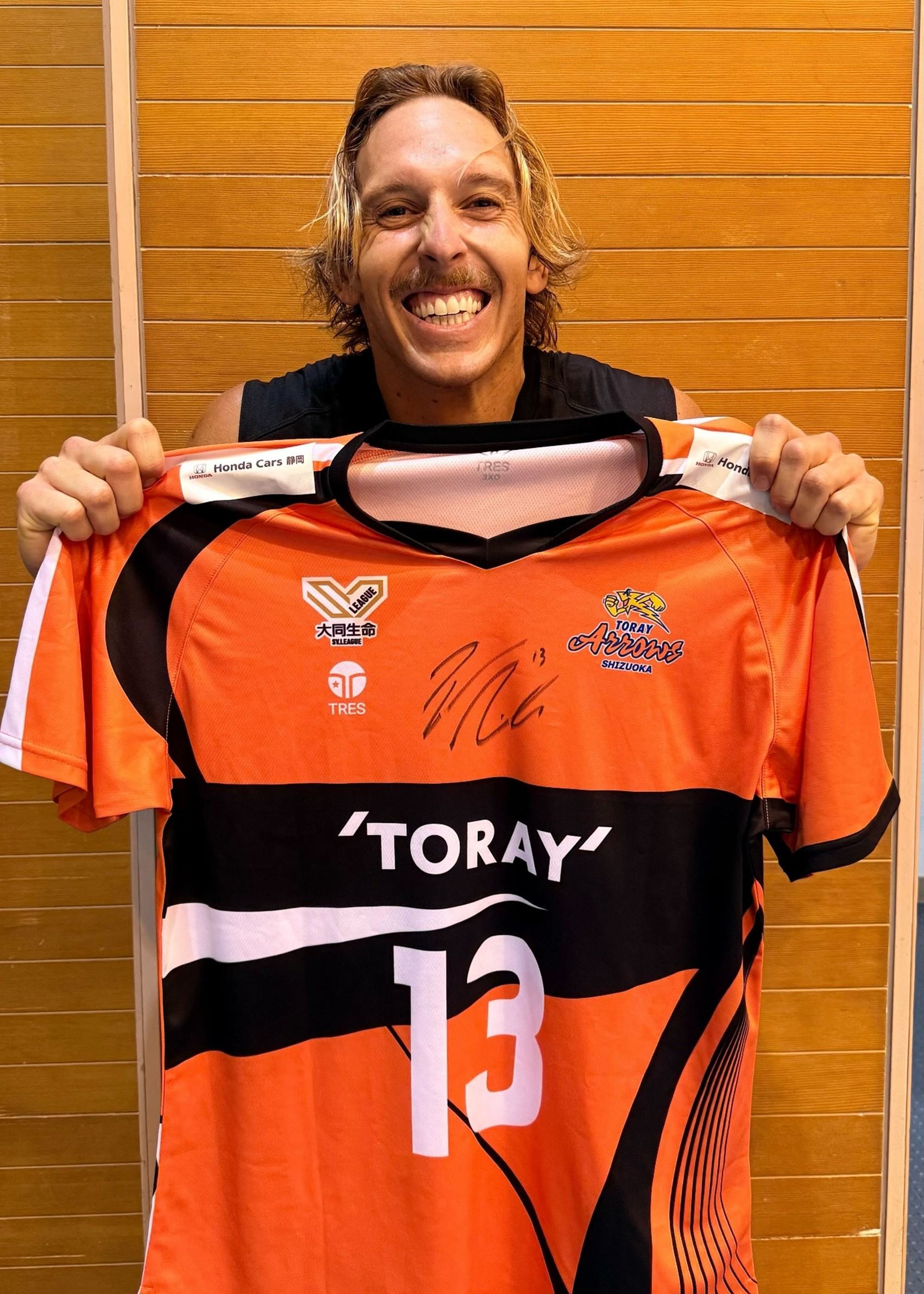 東レアローズ静岡 エイブリル選手 オーセンティックユニフォーム HATTRICK（ハットトリック）-挑戦者の想いをファンへ届ける公式