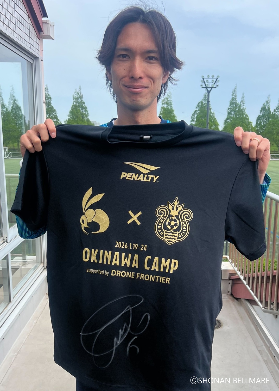 湘南ベルマーレ　サイン入りTシャツ HATTRICK（ハットトリック）-挑戦者の想いをファンへ届ける公式