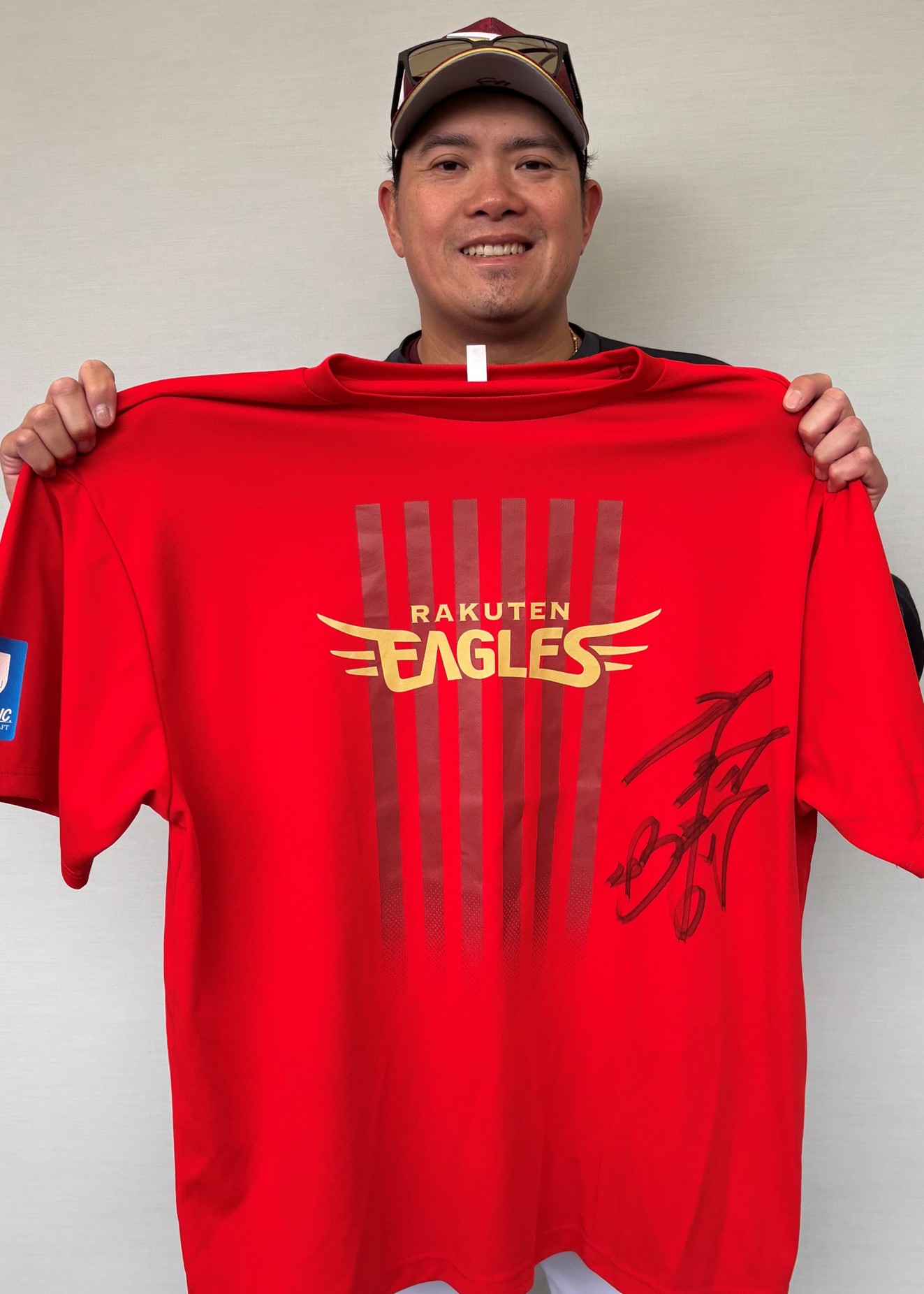 カープ倉選手　直筆サイン入り記念Tシャツ HATTRICK（ハットトリック）-挑戦者の想いをファンへ届ける公式