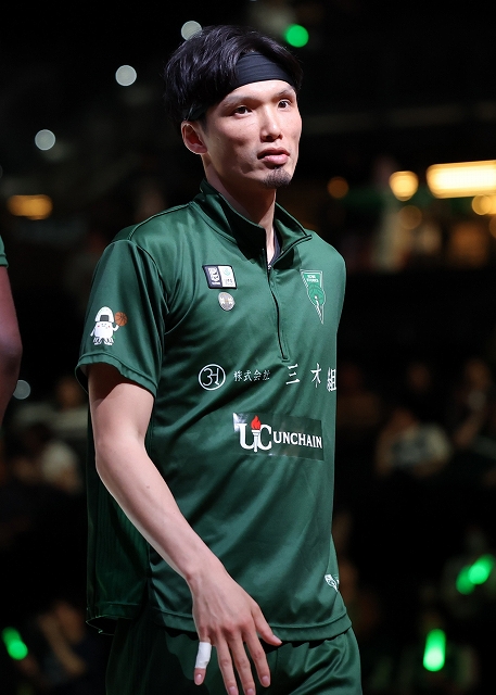 Bリーグ 神戸ストークス 選手実使用 シューティングシャツ 西宮ストークス HATTRICK（ハットトリック）-挑戦者の想いをファンへ届ける公式