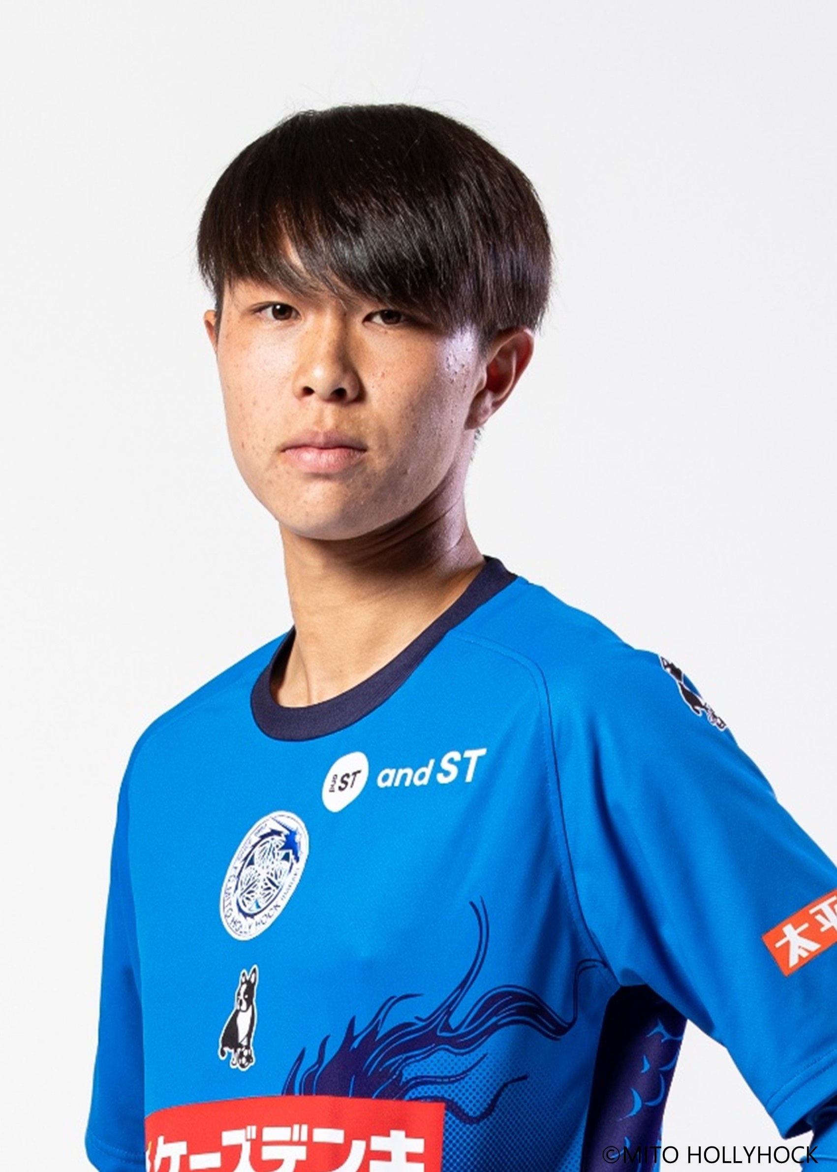 新井瑞希 選手　直筆サイン入り ユニフォーム HATTRICK（ハットトリック）-挑戦者の想いをファンへ届ける公式