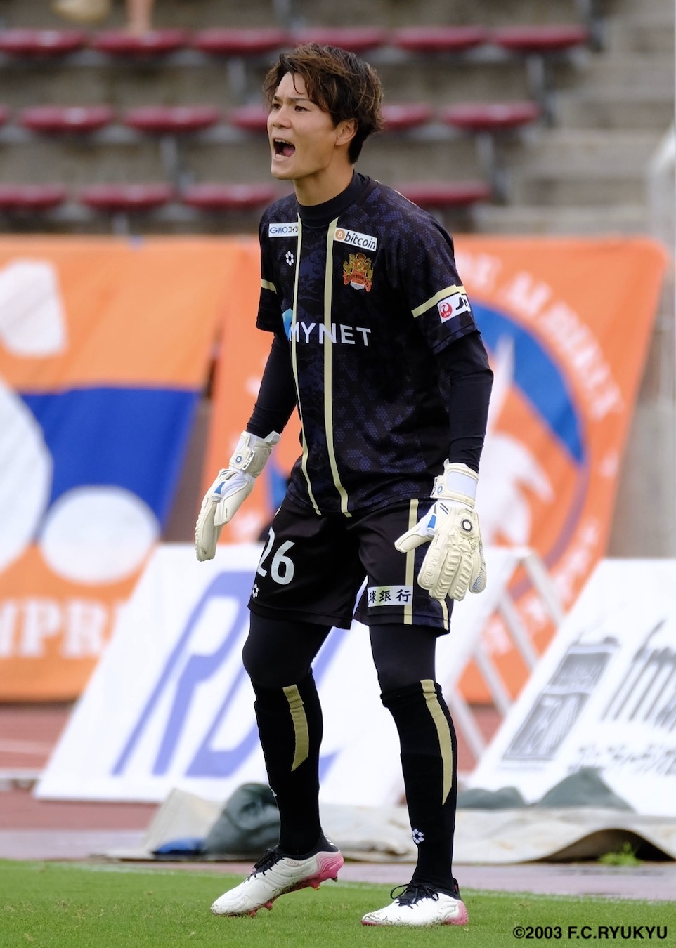 fc琉球 選手実使用サイン入りユニフォーム　長袖　Mサイズ HATTRICK（ハットトリック）-選手の想いをファンへ届ける公式