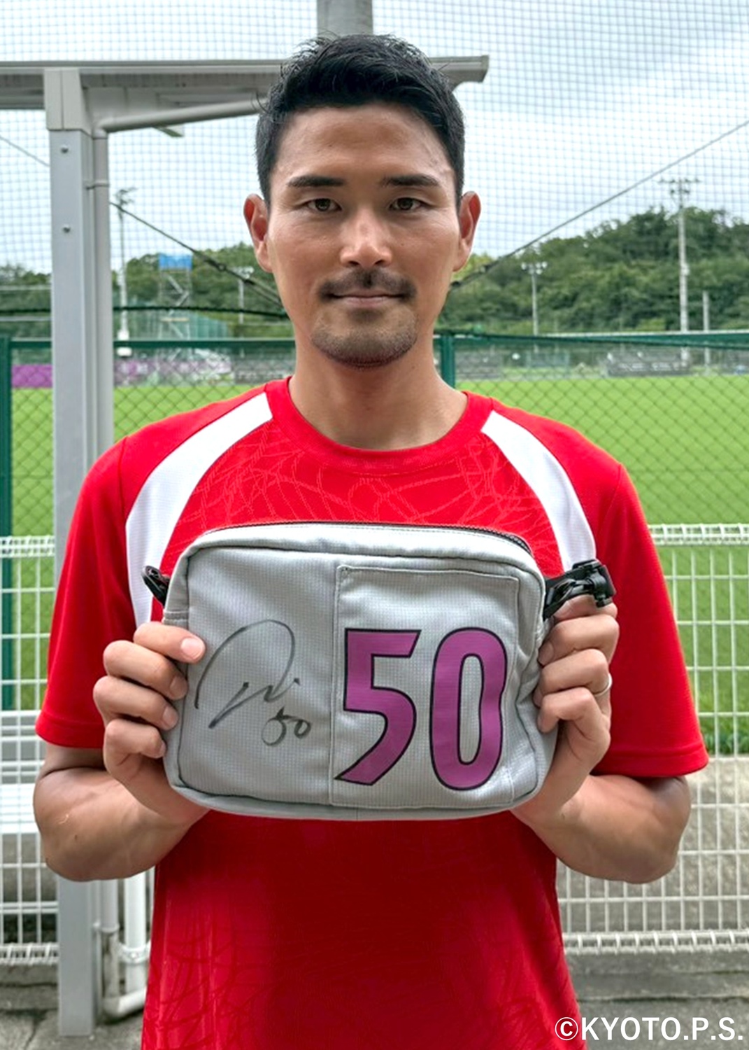 【美品】 直筆サイン入り 京都サンガF.C. ユニフォーム　　福岡慎平 2026 美品】 直筆サイン入り 京都サンガF.C. ユニフォーム 福岡慎平 2026