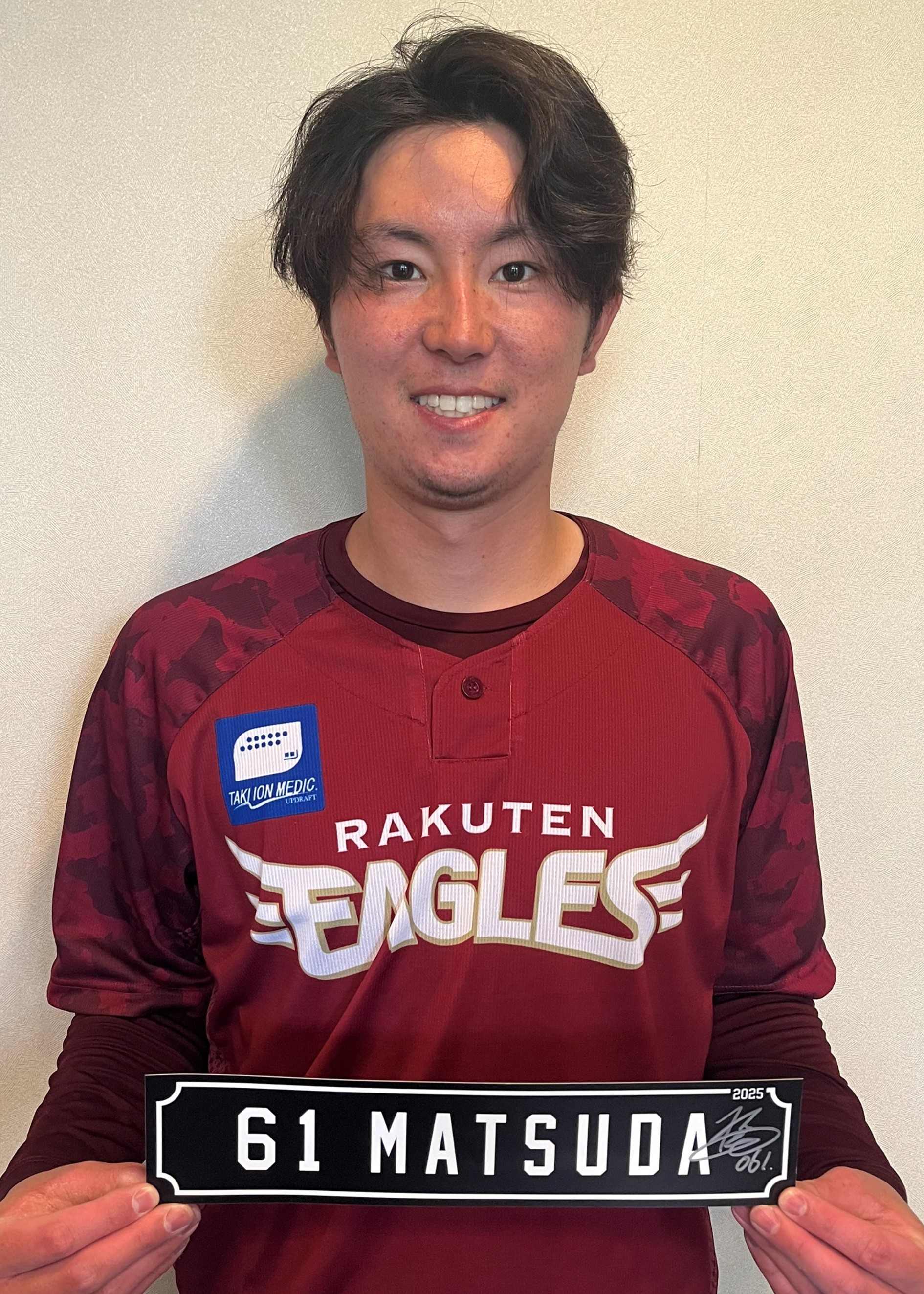 HATTRICK（ハットトリック）-挑戦者の想いをファンへ届ける公式