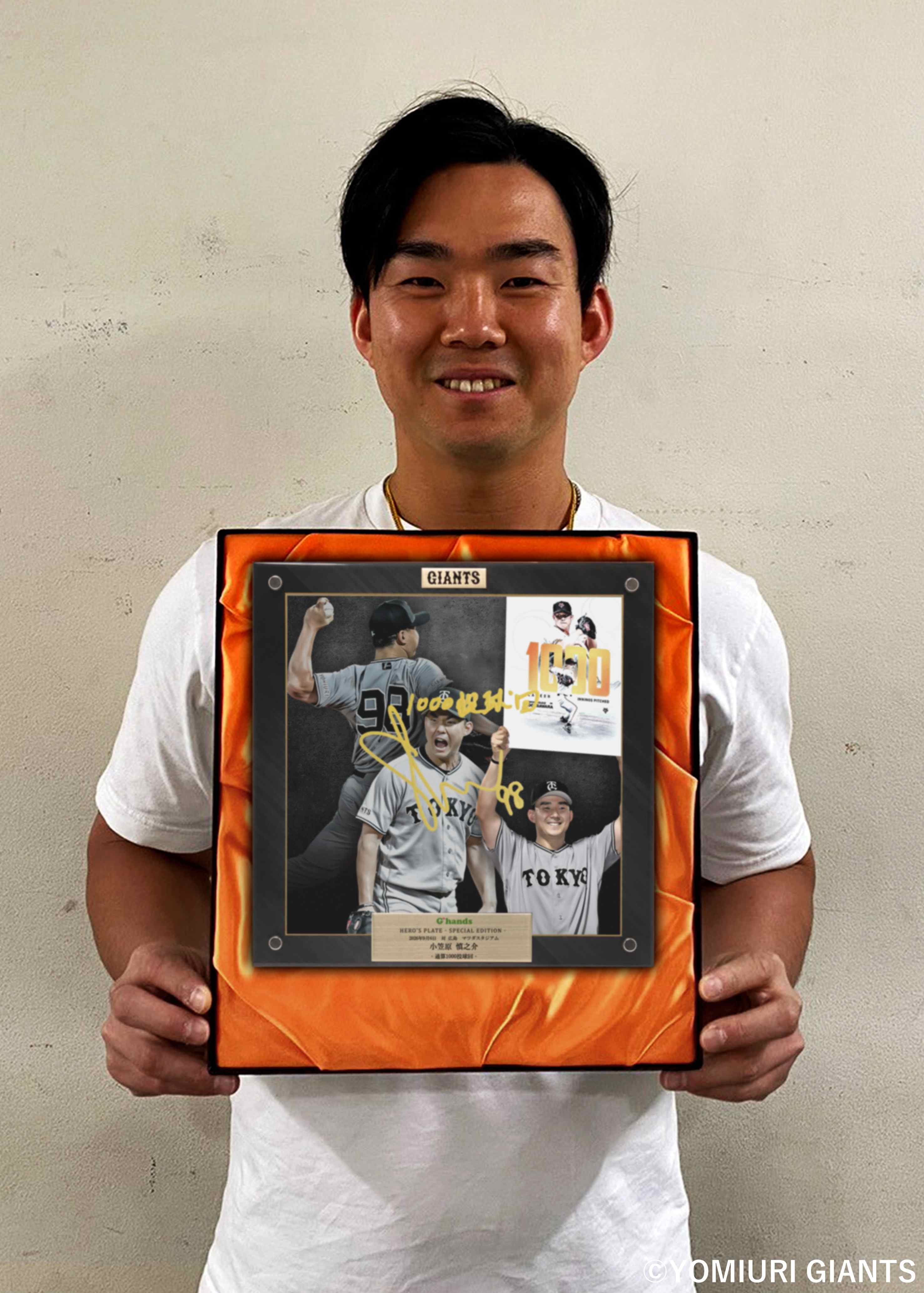 小笠原慎之介 初勝利記念 サイン入りフォト　シリアルナンバーあり限定品 HATTRICK（ハットトリック）-挑戦者の想いをファンへ届ける公式