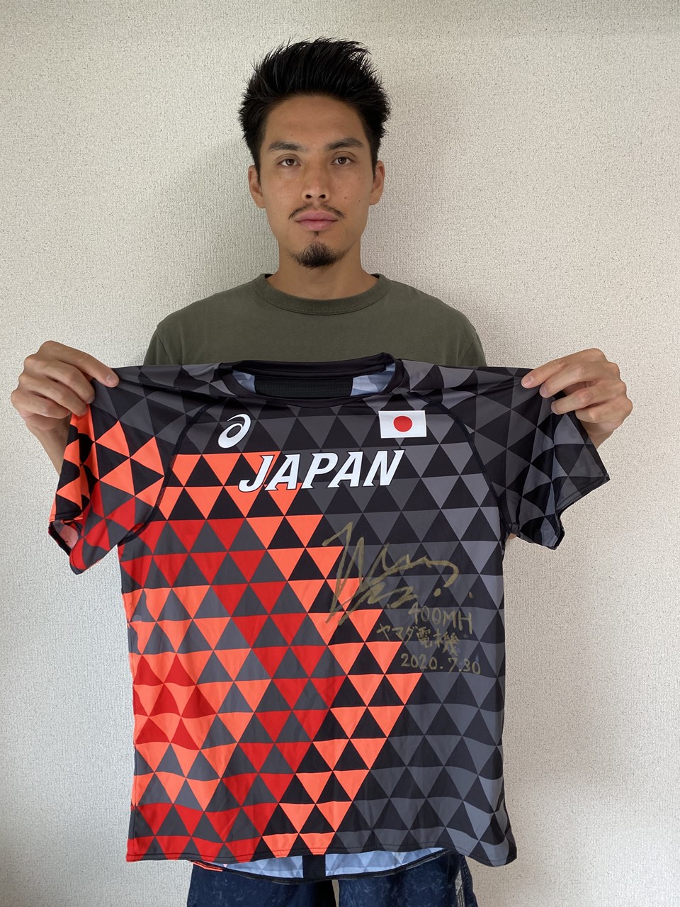 HATTRICK（ハットトリック）-選手の想いをファンへ届ける公式