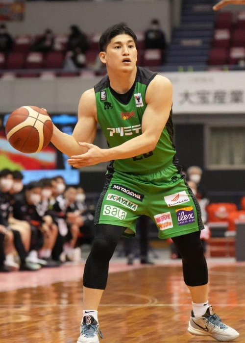 サーラグループコラボユニホーム　　　太田敦也8番 実使用　直筆サイン入り サーラグループコラボユニホーム 太田敦也8番 実使用 直筆サイン入り