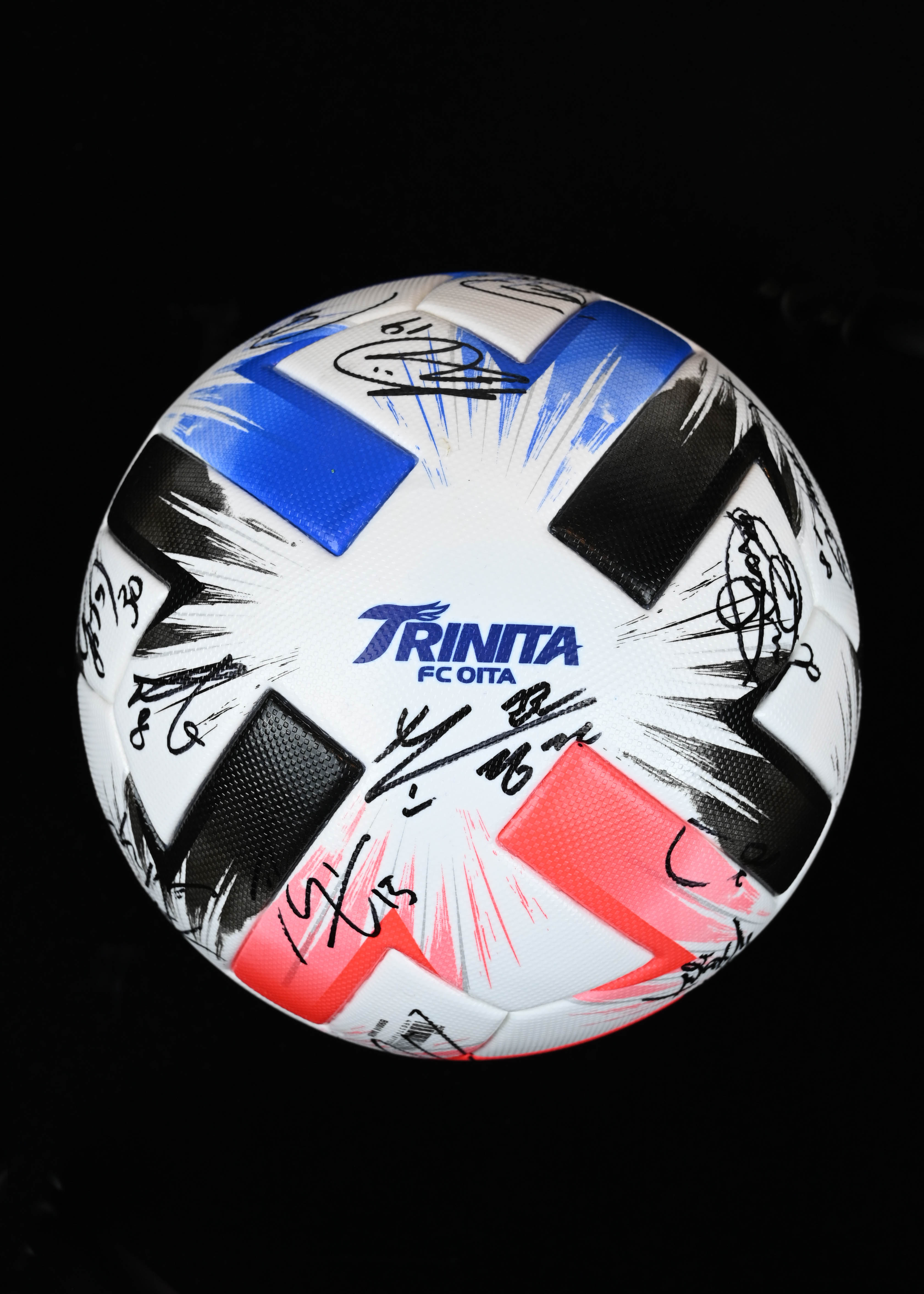 HATTRICK（ハットトリック）-選手の想いをファンへ届ける公式