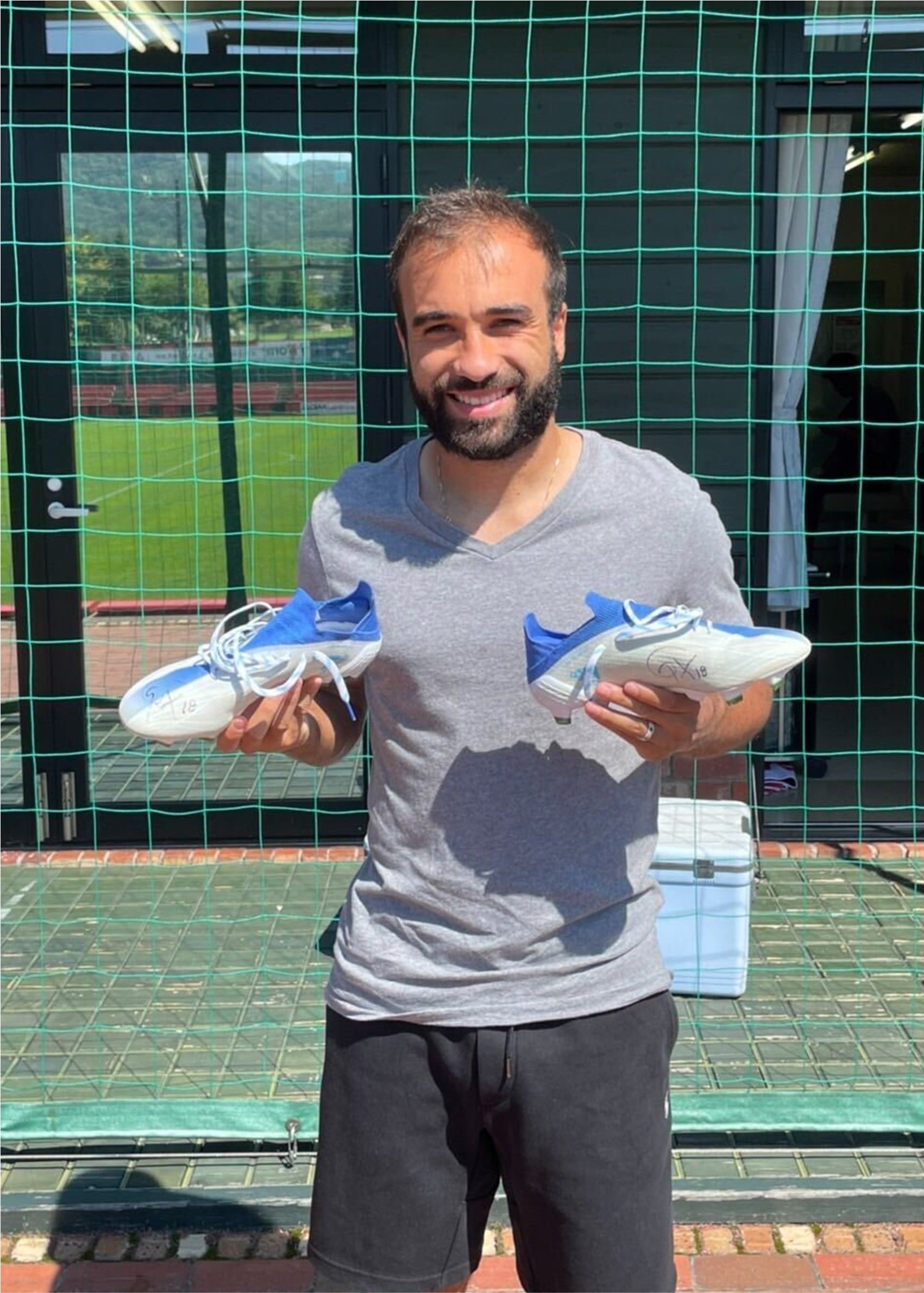 HATTRICK（ハットトリック）-選手の想いをファンへ届ける公式